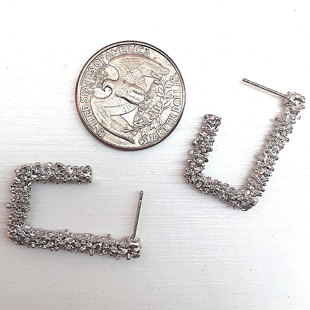 🔴5/$15🔴CLEARANCE Silver Simple Earrings NEW - Picture 9 of 13